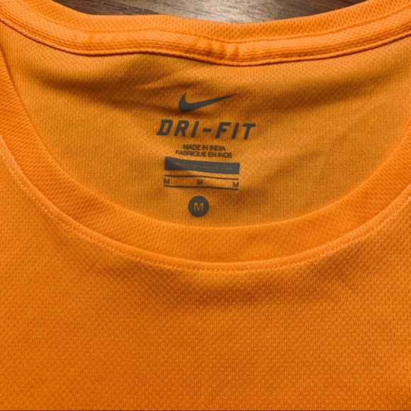 NIKE shirt - Picture 2 of 3